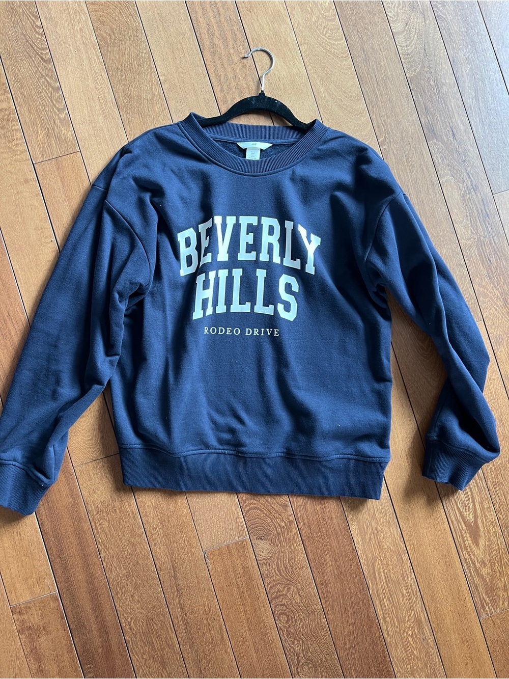 H&M Beverly Hills Navy Graphic Sweatshirt - 'Beverly Hills Rodeo Drive' size med